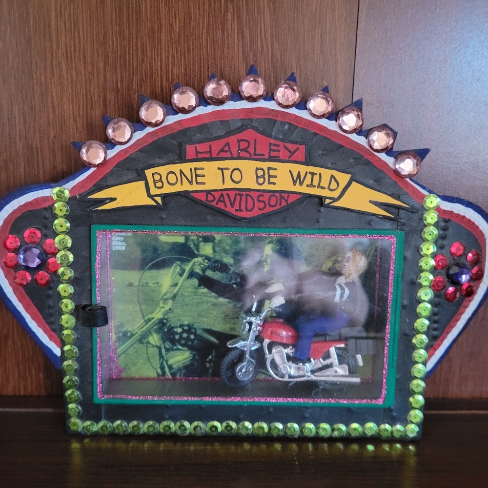 Art-diorama of biker